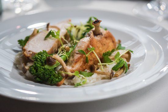 Sweetwater Restaurant & Bar